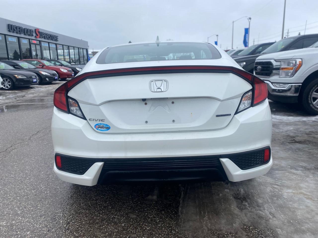 2017 Honda Civic Touring ~Nav ~Heated Leather ~Sunroof ~Bluetooth Photo