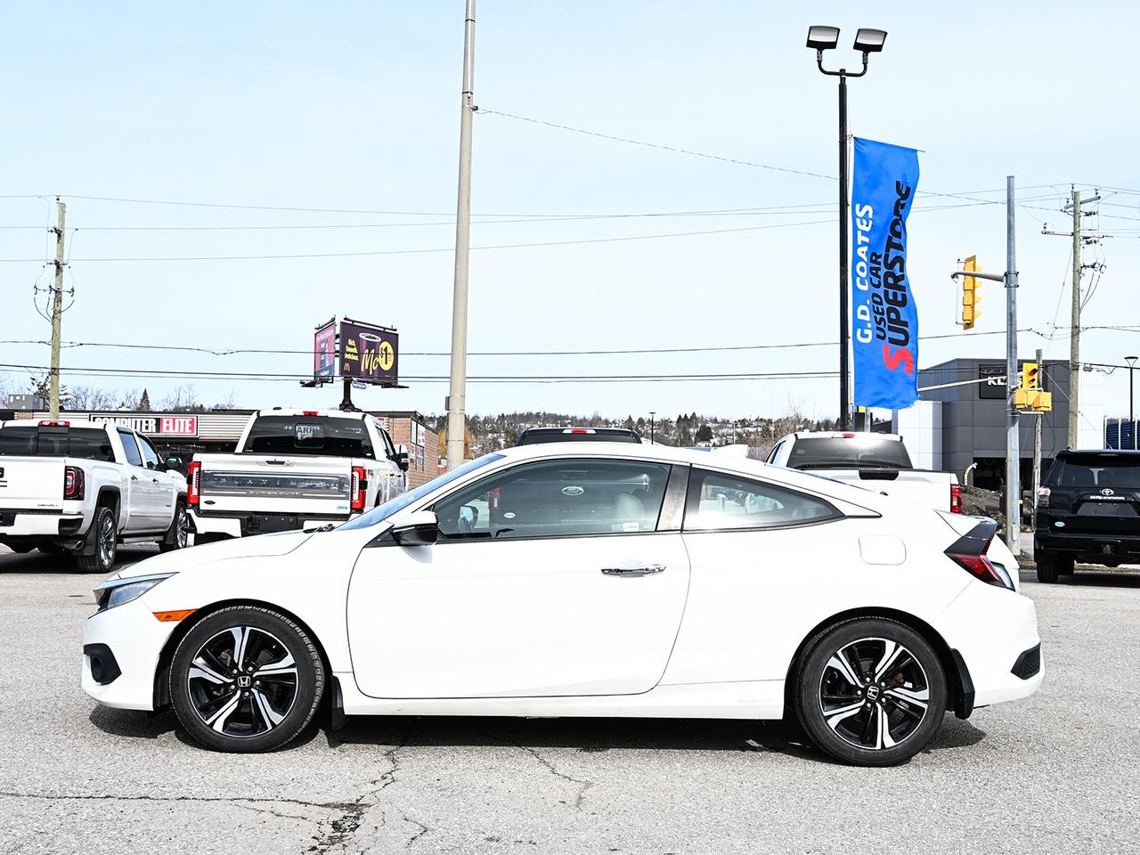 2017 Honda Civic Touring ~Nav ~Heated Leather ~Sunroof ~Bluetooth Photo