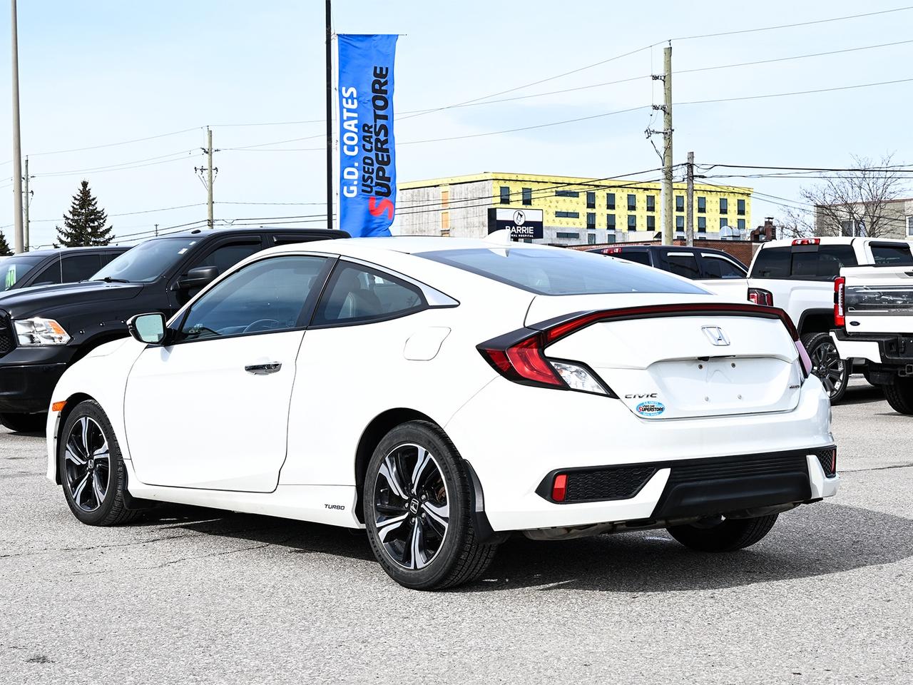 2017 Honda Civic Touring ~Nav ~Heated Leather ~Sunroof ~Bluetooth Photo