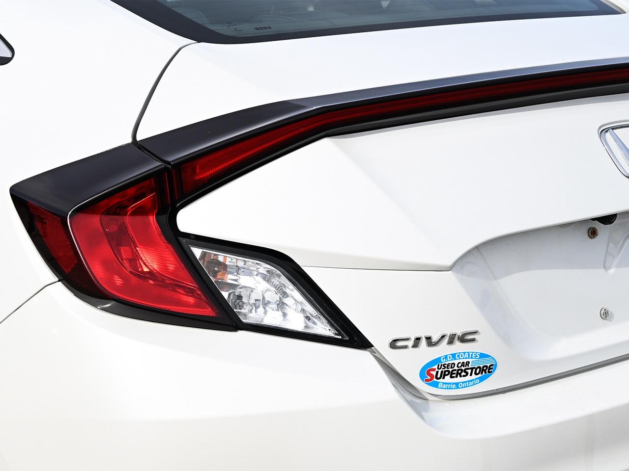 2017 Honda Civic Touring ~Nav ~Heated Leather ~Sunroof ~Bluetooth Photo