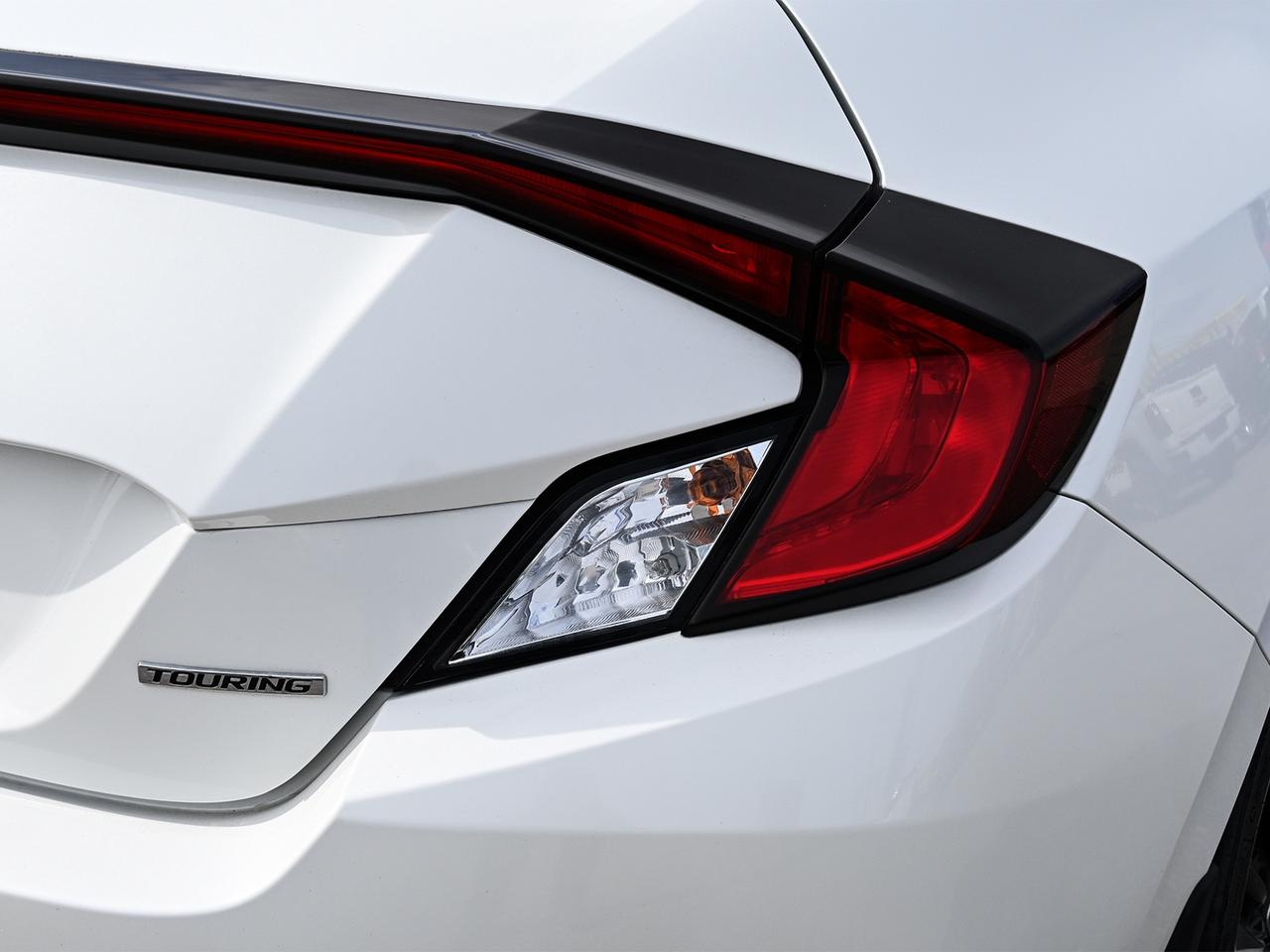 2017 Honda Civic Touring ~Nav ~Heated Leather ~Sunroof ~Bluetooth Photo