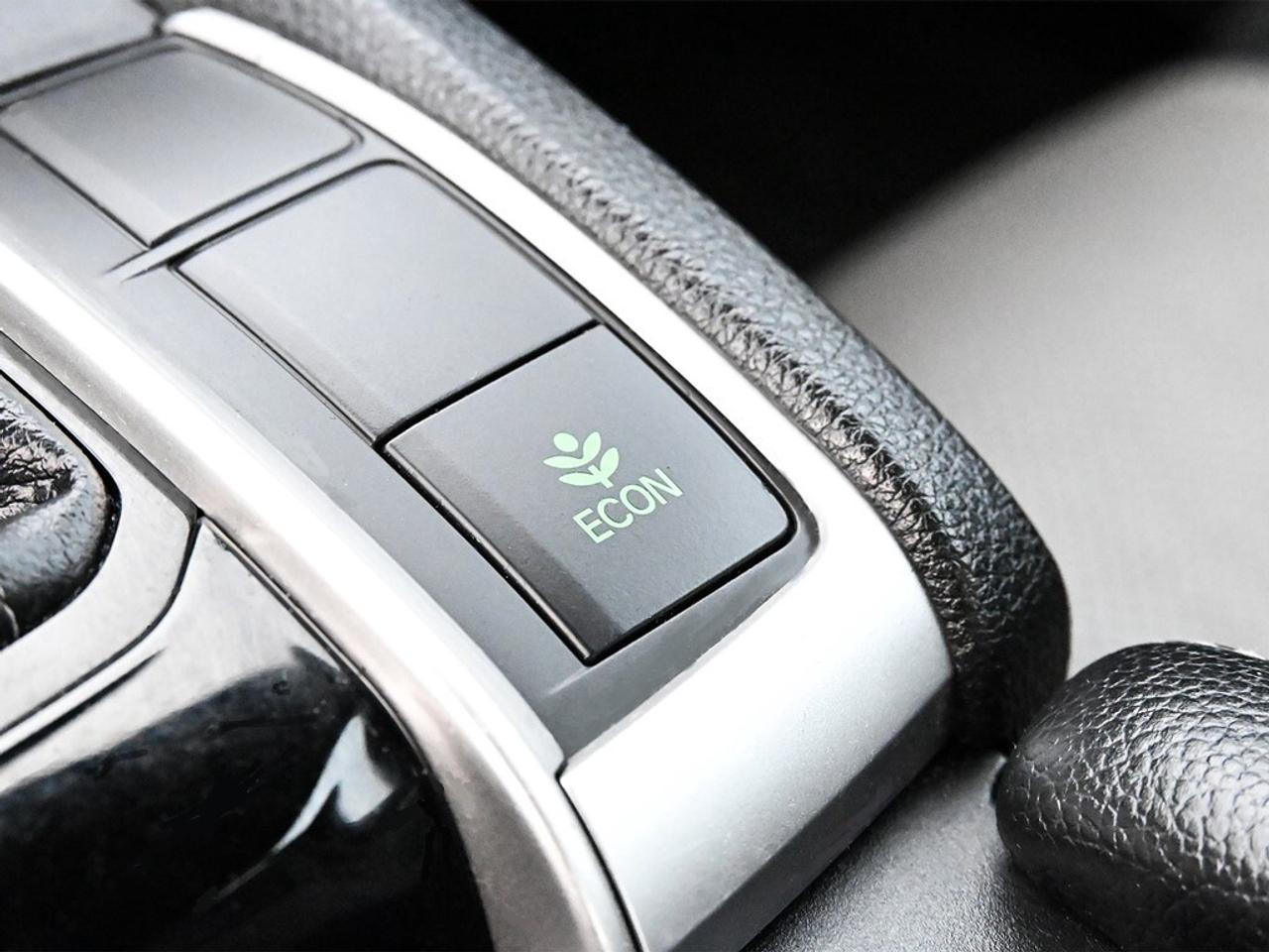 2017 Honda Civic Touring ~Nav ~Heated Leather ~Sunroof ~Bluetooth Photo