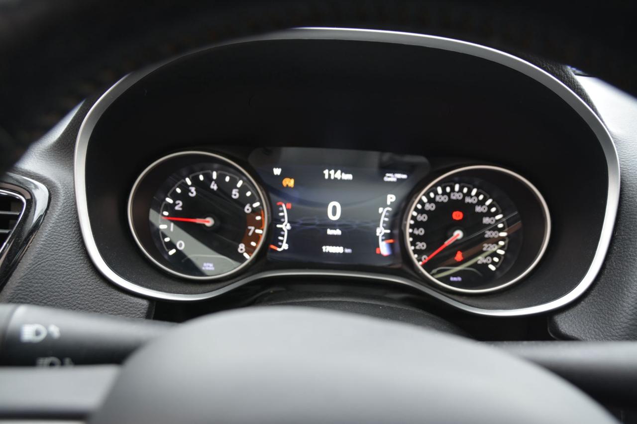 2019 Jeep Compass COMPASS LIMITED Photo