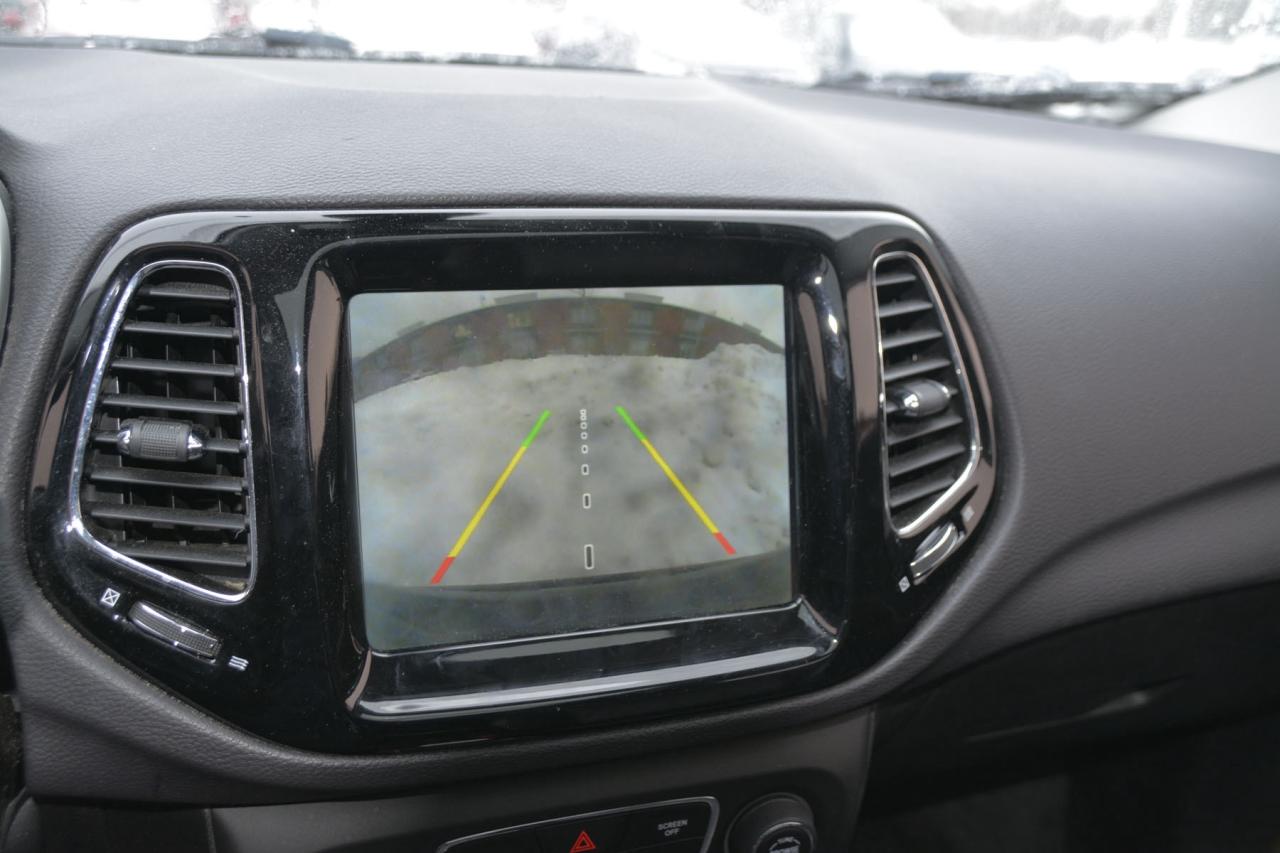 2019 Jeep Compass COMPASS LIMITED Photo