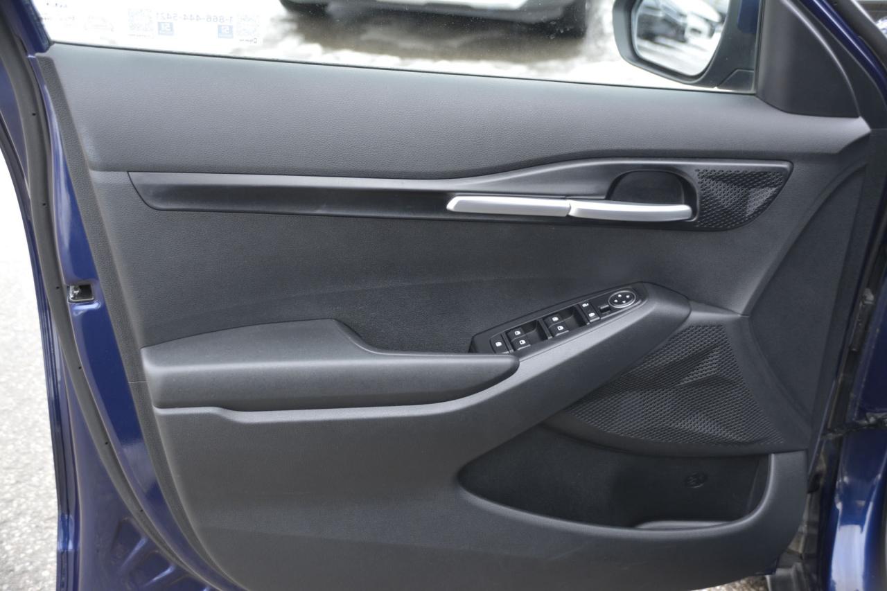 2023 Kia Seltos SELTOS LX Photo