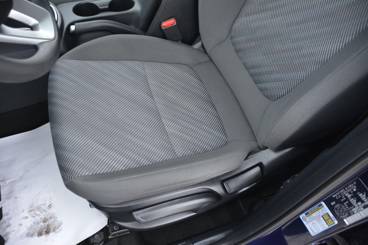 2023 Kia Seltos SELTOS LX Photo