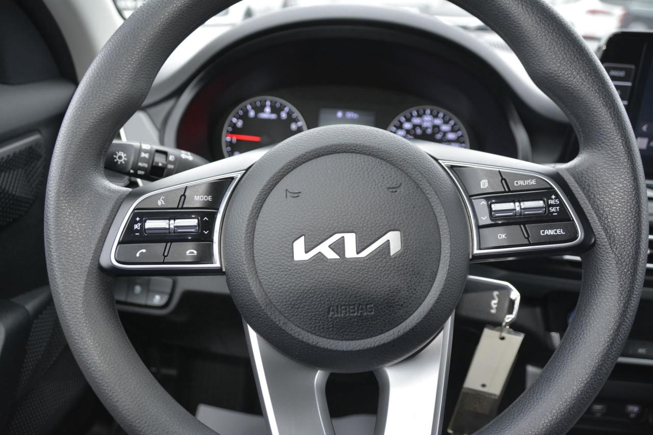 2023 Kia Seltos SELTOS LX Photo