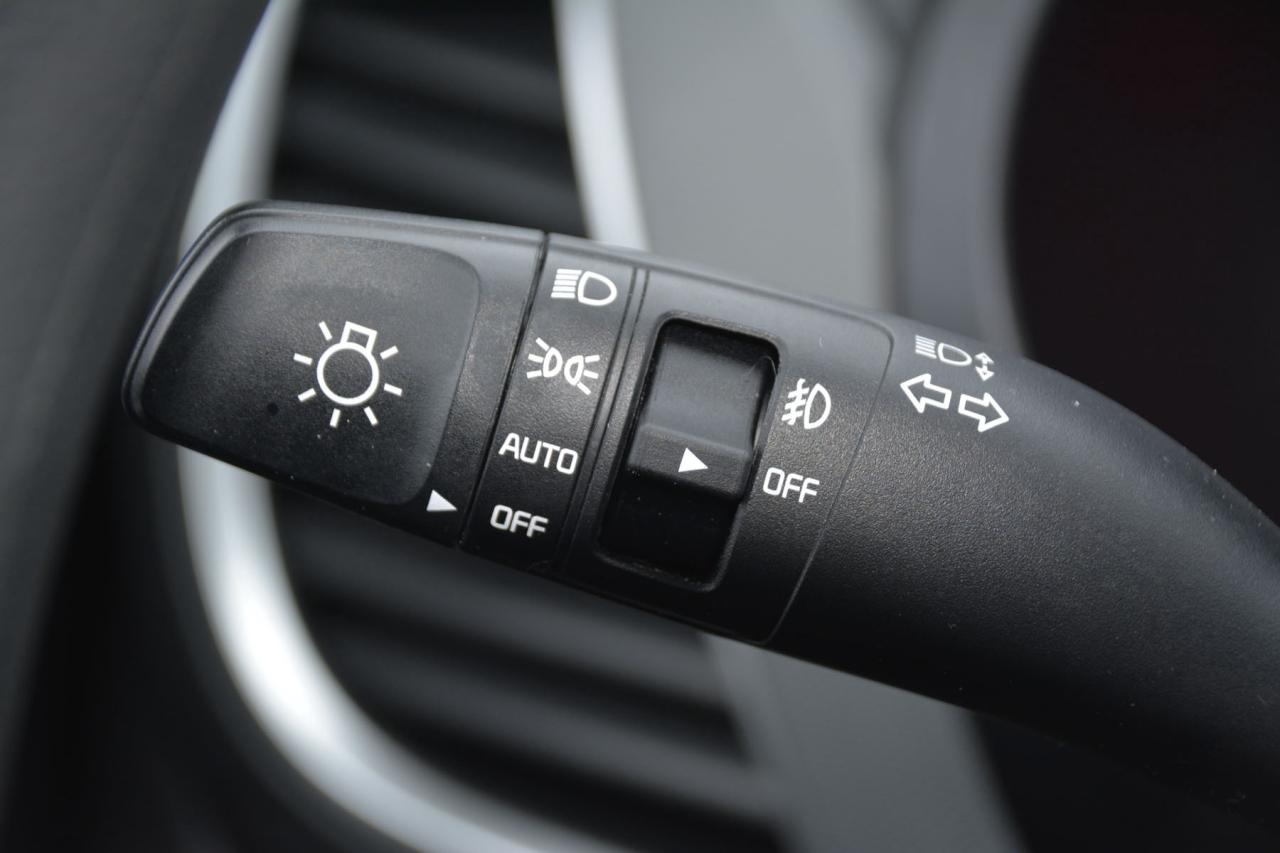 2023 Kia Seltos SELTOS LX Photo