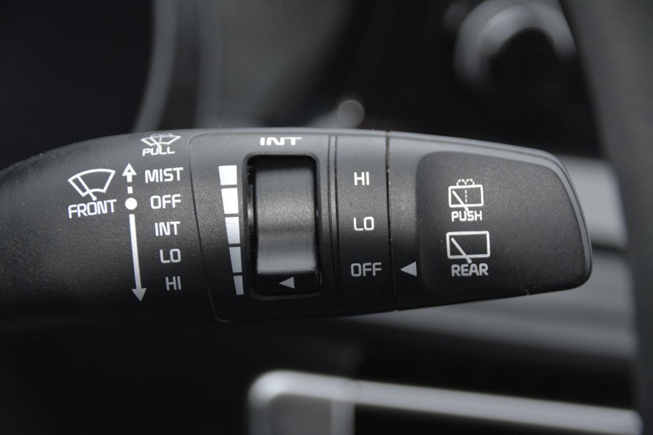 2023 Kia Seltos SELTOS LX Photo