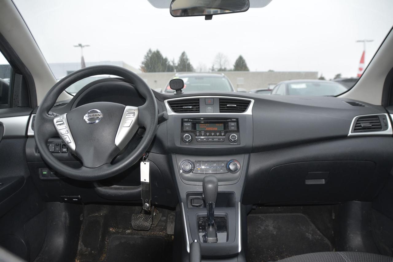 2016 Nissan Sentra Sentra S Photo