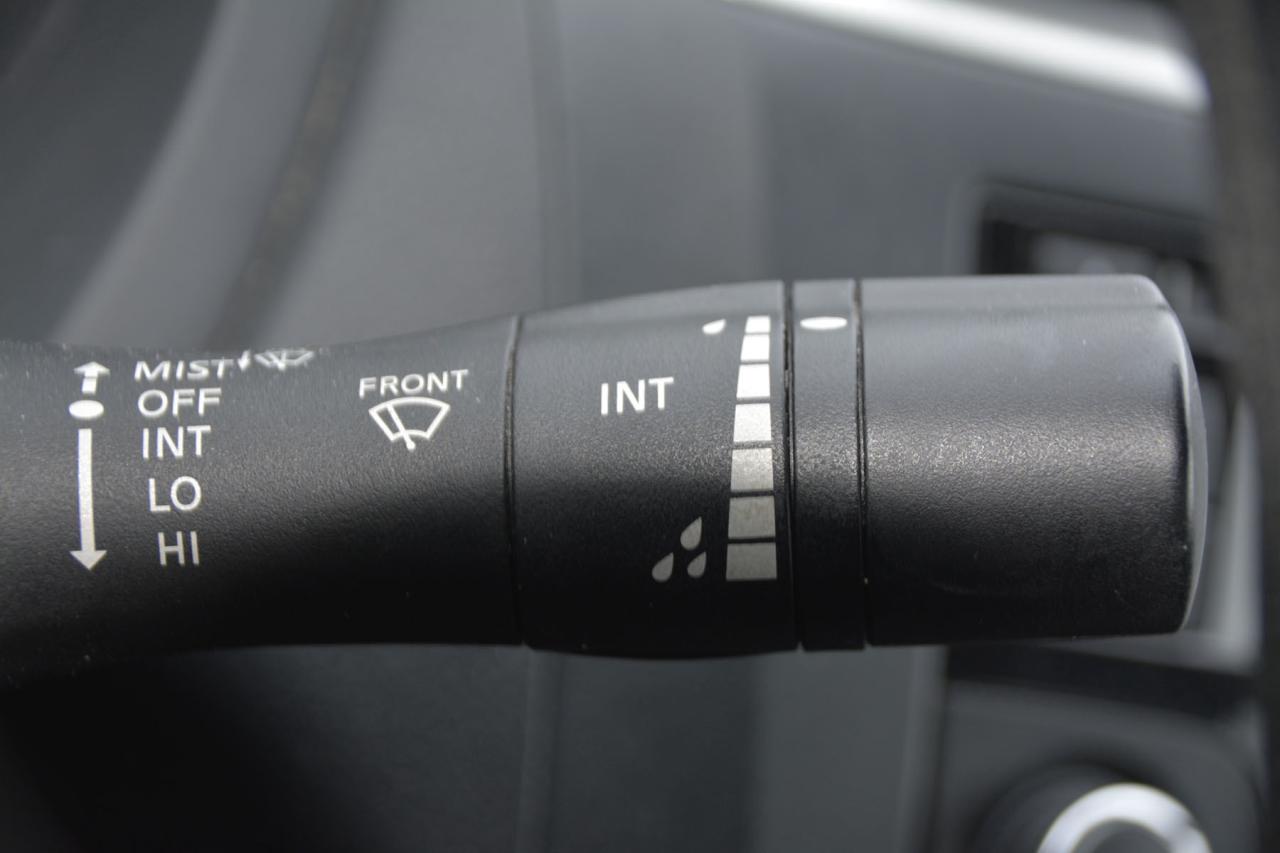 2016 Nissan Sentra Sentra S Photo