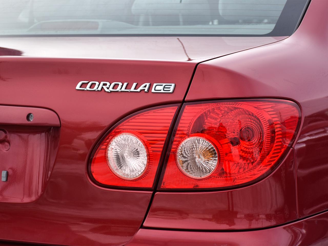 2008 Toyota Corolla CE Manual ~Sunroof ~Alloy Wheels ~Low KM ! Photo