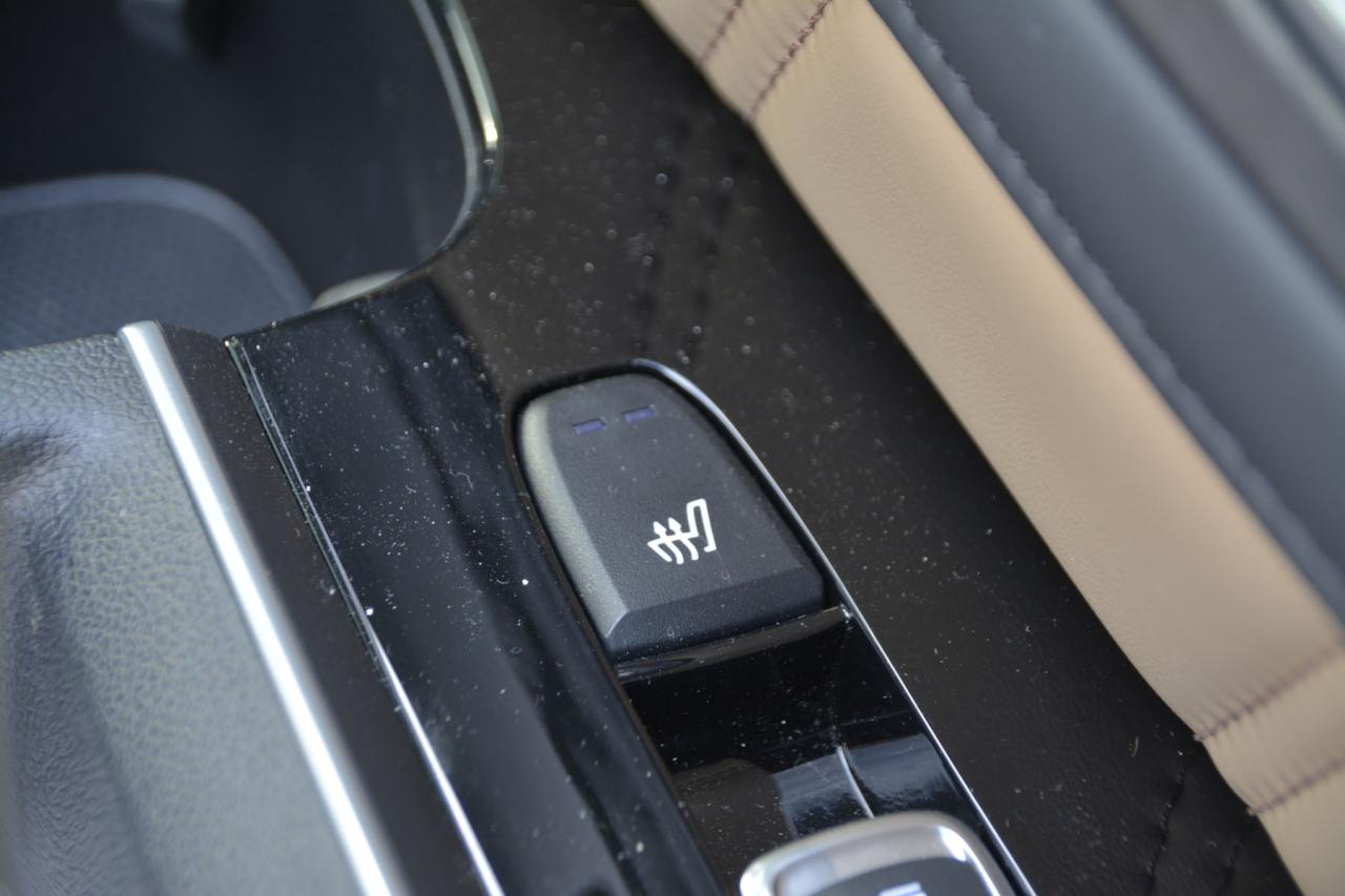 2025 Kia Sorento X-Line Limited AWD w-Olive Brown Interior Photo