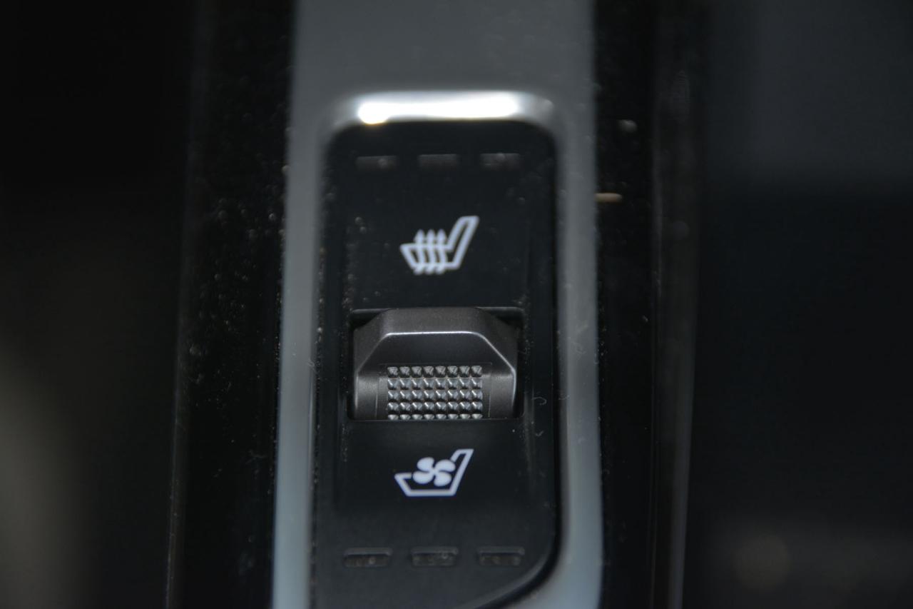 2025 Kia Sorento X-Line Limited AWD w-Olive Brown Interior Photo