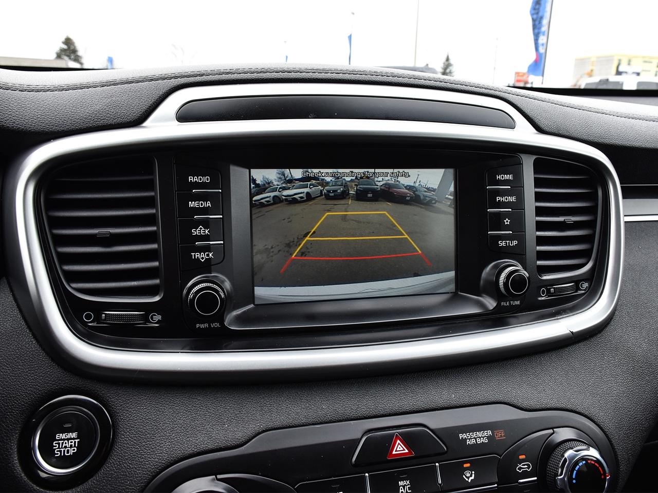 2019 Kia Sorento LX AWD ~Heated Seats ~Bluetooth ~Camera ~Alloys Photo