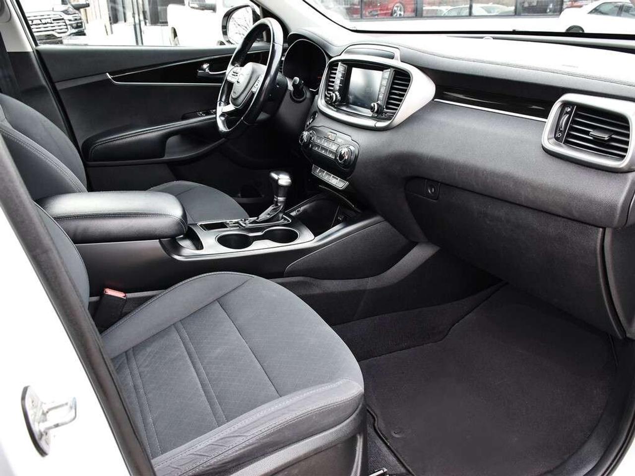 2019 Kia Sorento LX AWD ~Heated Seats ~Bluetooth ~Camera ~Alloys Photo