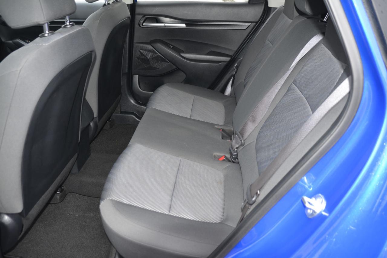 2024 Kia Seltos SELTOS LX Photo