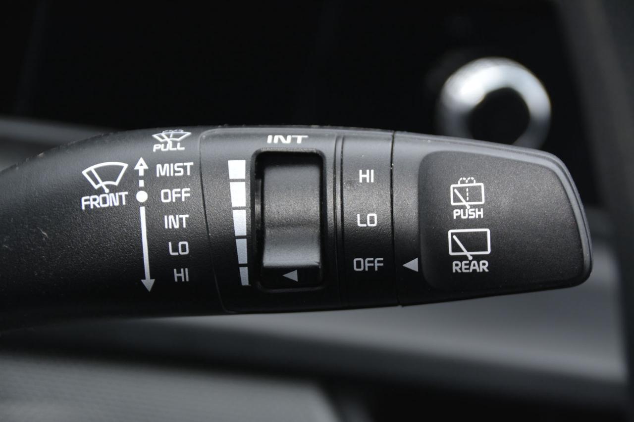 2024 Kia Seltos SELTOS LX Photo