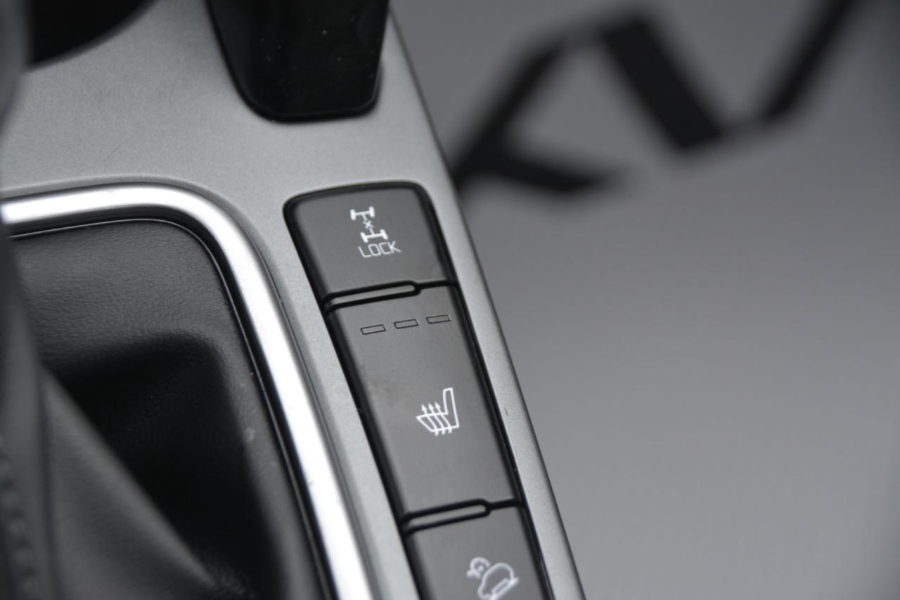 2024 Kia Seltos SELTOS LX Photo