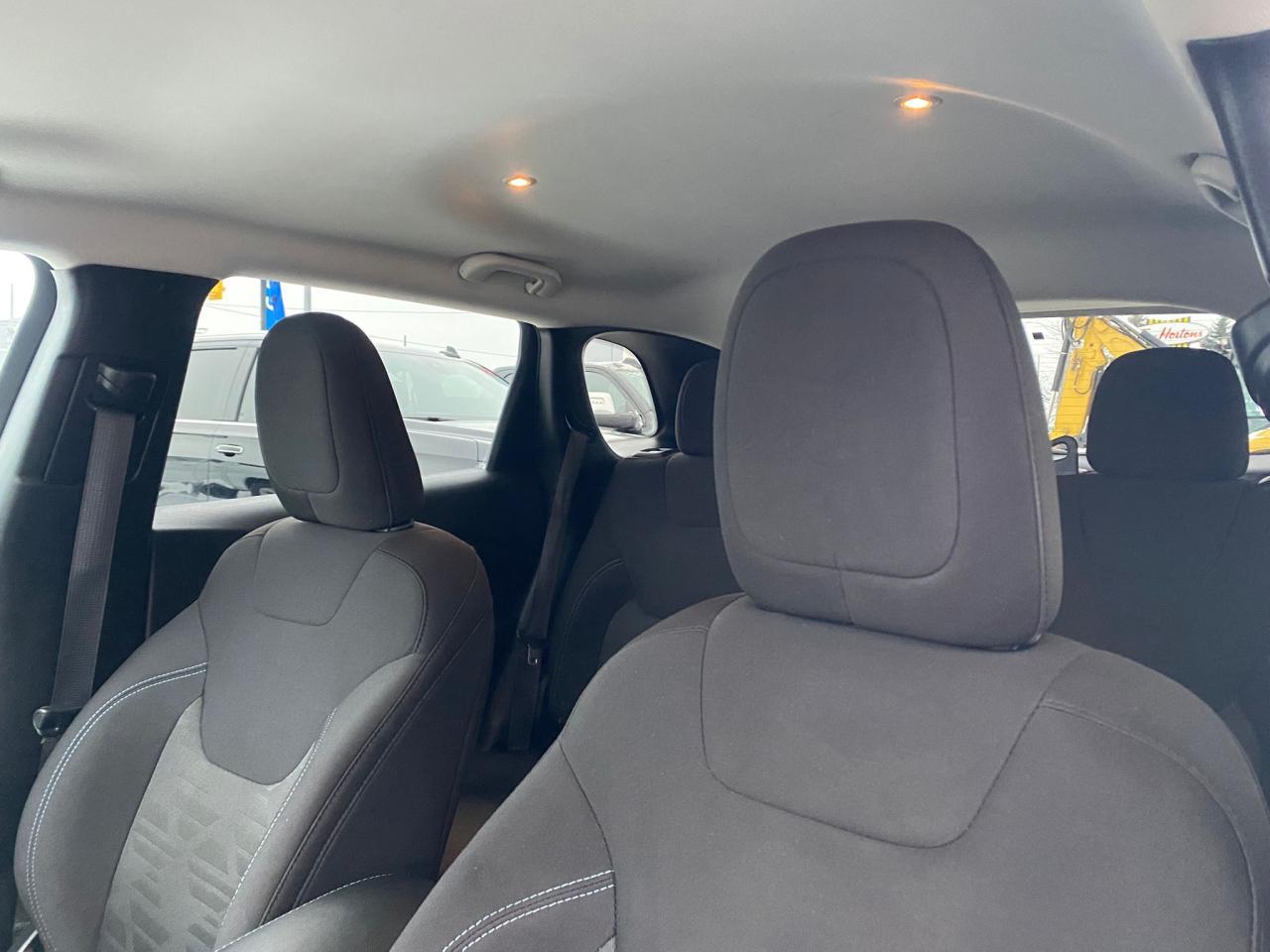 2019 Jeep Cherokee North 4x4 ~Nav ~Camera ~Heated Seats ~Bluetooth Photo