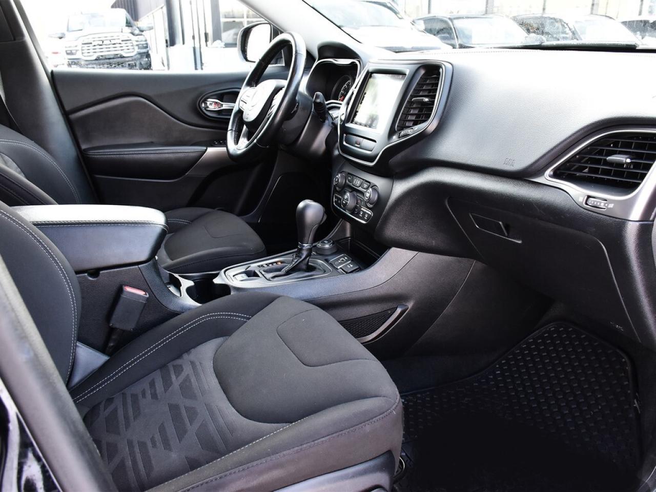 2019 Jeep Cherokee North 4x4 ~Nav ~Camera ~Heated Seats ~Bluetooth Photo