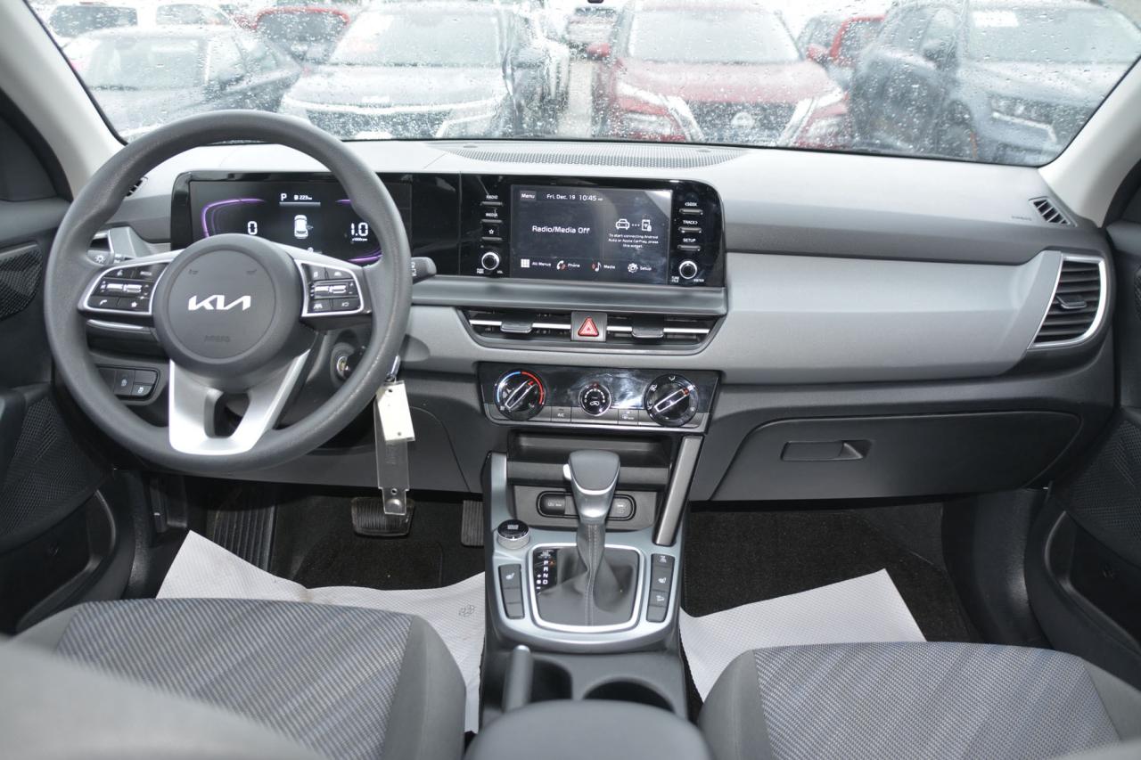 2024 Kia Seltos SELTOS LX Photo