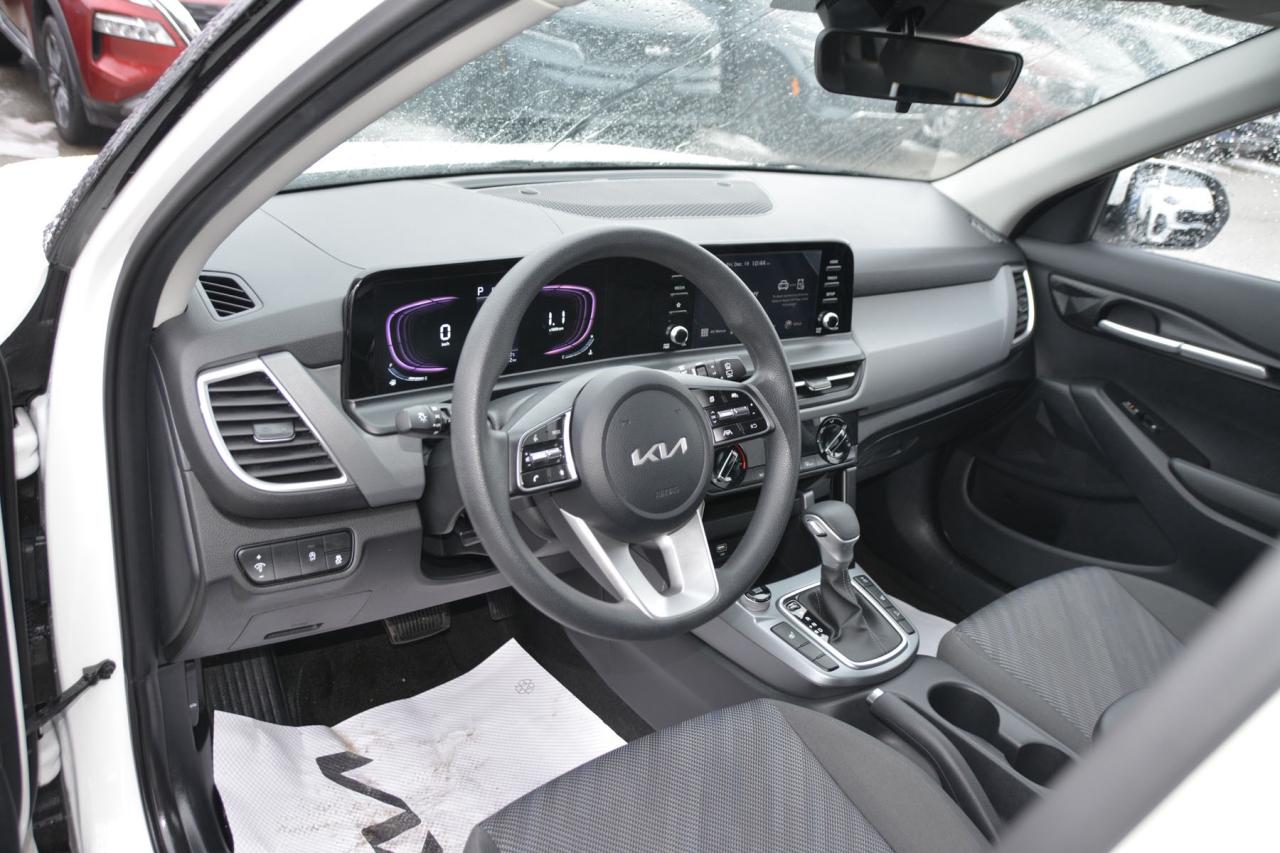 2024 Kia Seltos SELTOS LX Photo