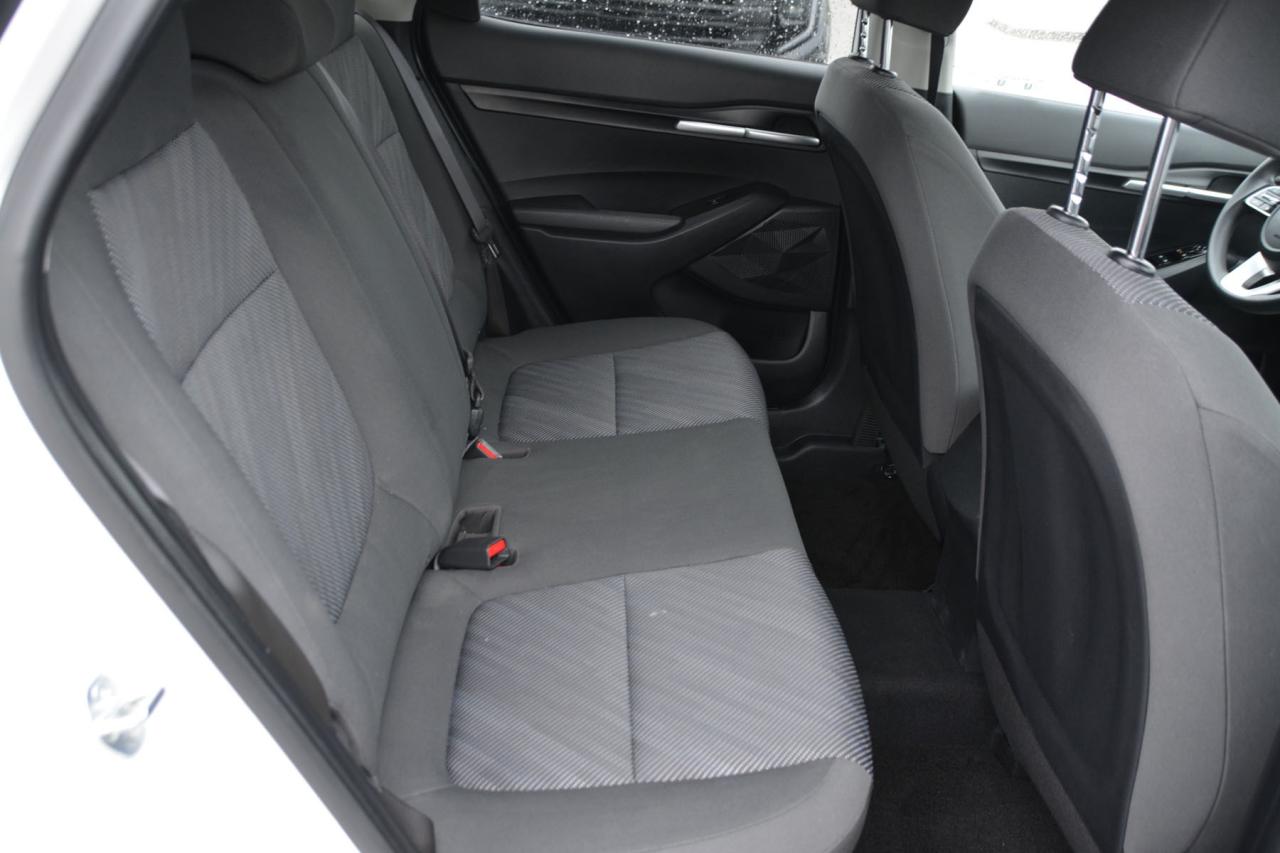 2024 Kia Seltos SELTOS LX Photo