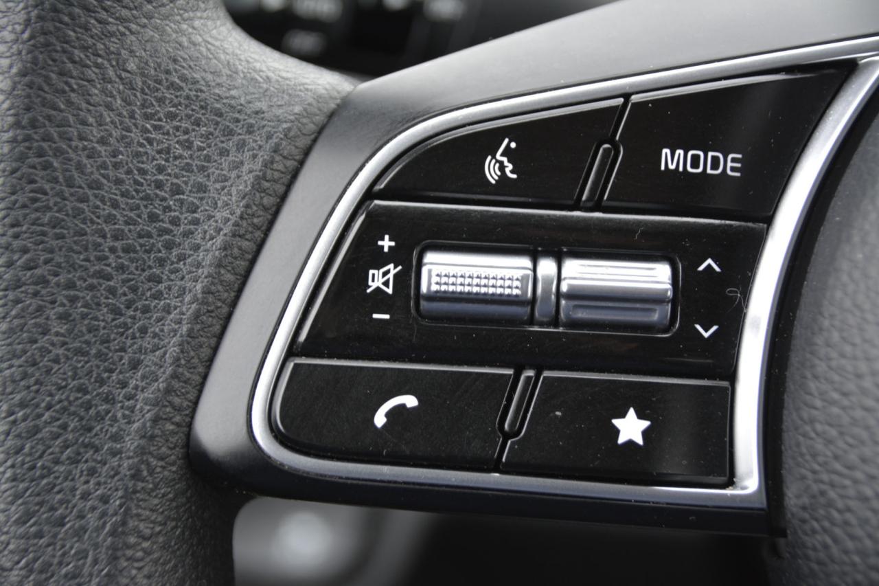 2024 Kia Seltos SELTOS LX Photo