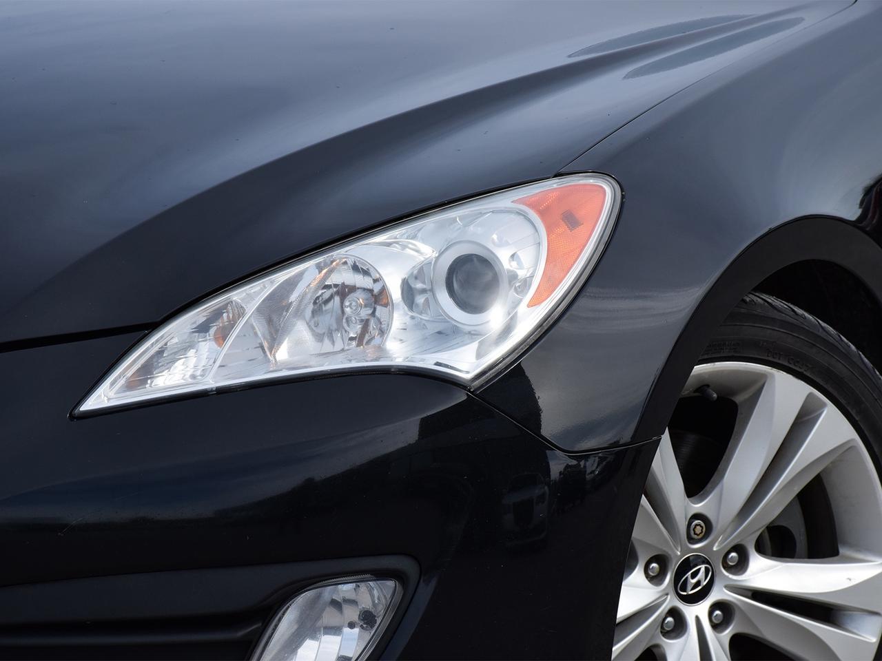 2010 Hyundai Genesis Coupe 2.0T ~Power Windows + Locks ~Alloys ~A/C ~LOW KM! Photo