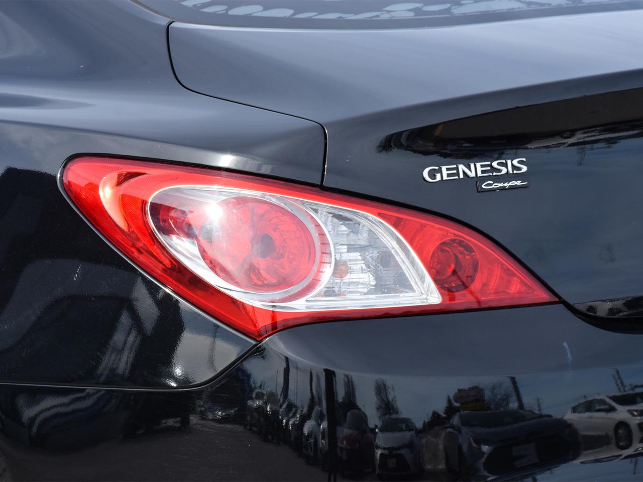 2010 Hyundai Genesis Coupe 2.0T ~Power Windows + Locks ~Alloys ~A/C ~LOW KM! Photo