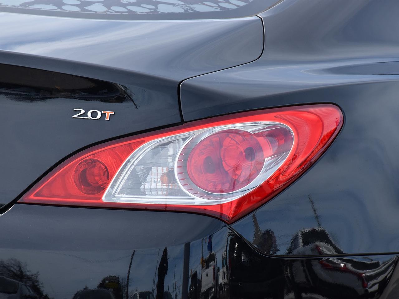 2010 Hyundai Genesis Coupe 2.0T ~Power Windows + Locks ~Alloys ~A/C ~LOW KM! Photo