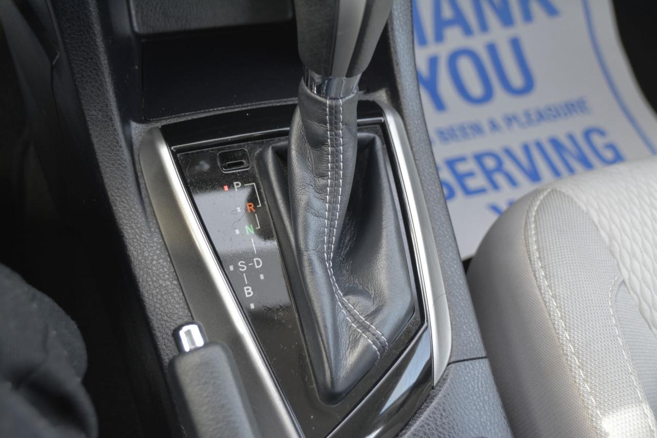 2015 Toyota Corolla COROLLA Photo