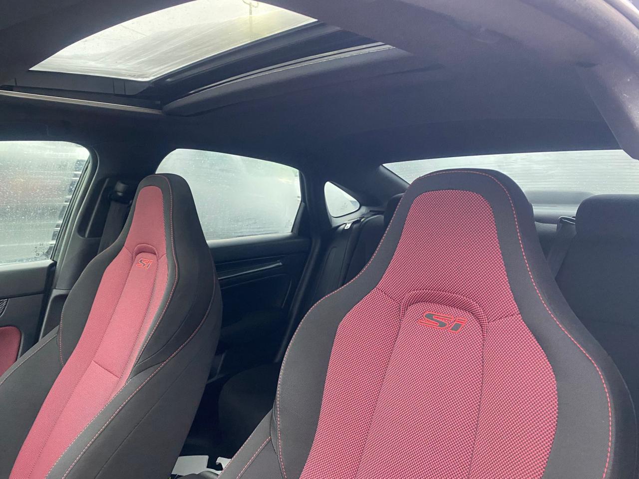 2022 Honda Civic Si ~Nav ~Camera ~Heated Seats ~Bluetooth ~Sunroof Photo