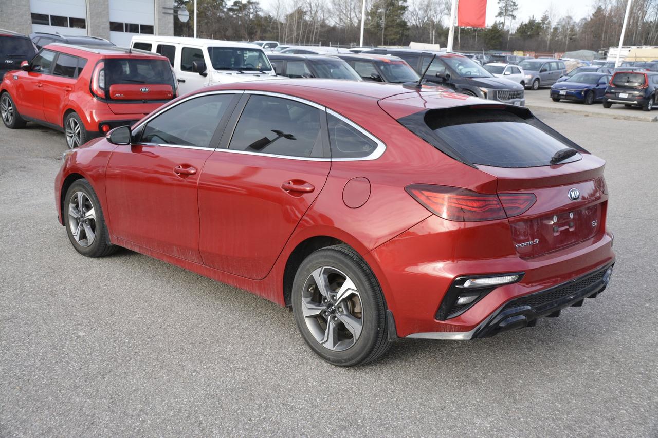 2020 Kia Forte5 EX Photo2