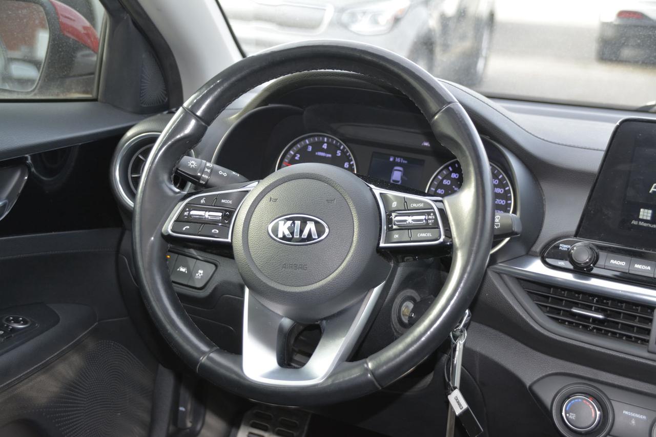 2020 Kia Forte5 EX Photo