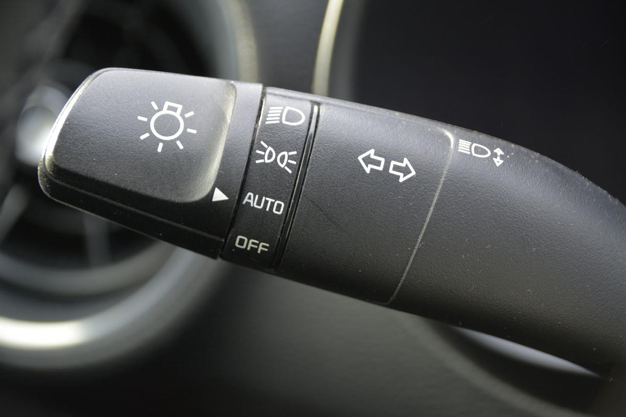 2020 Kia Forte5 EX Photo