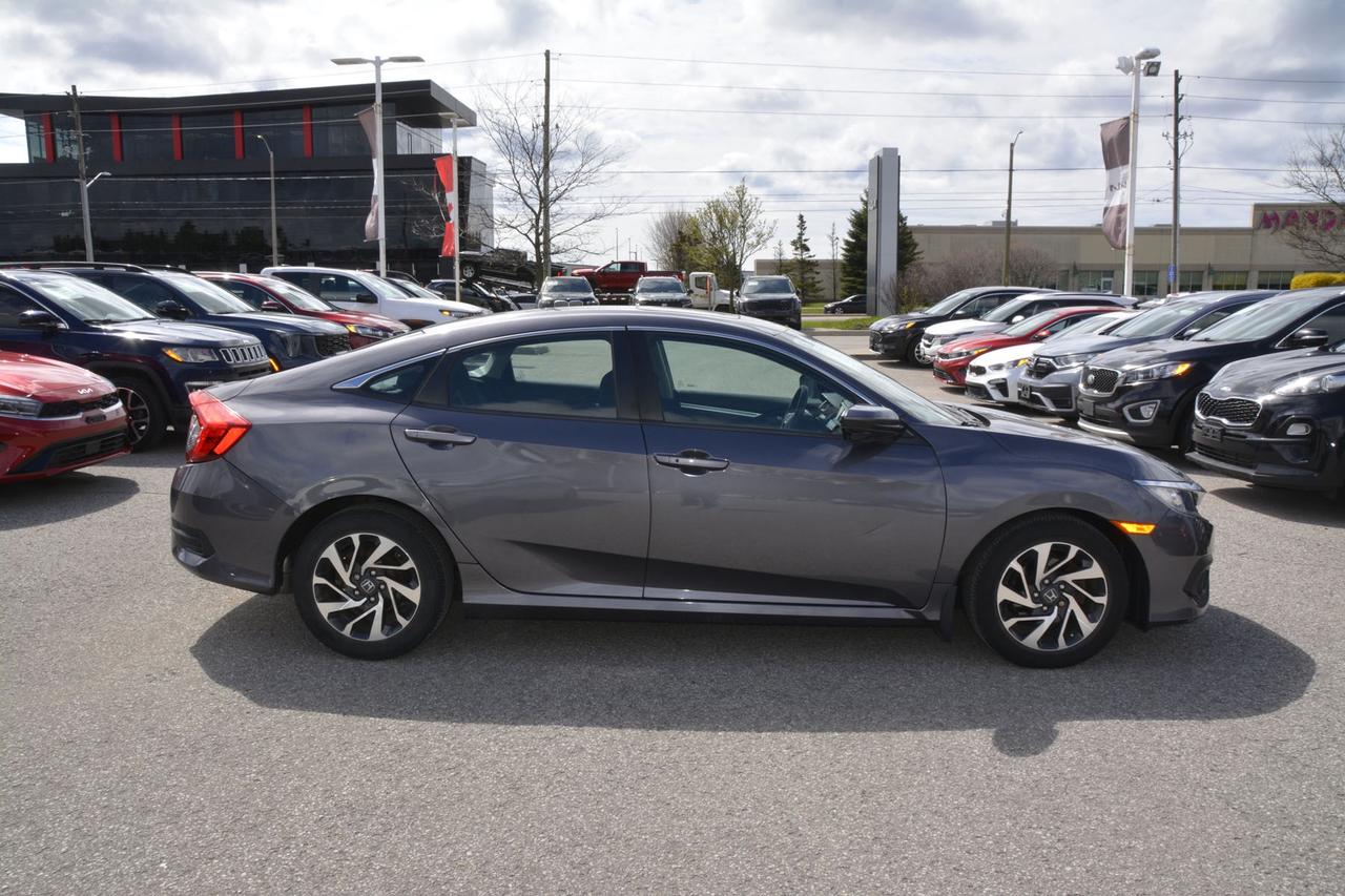 2017 Honda Civic Sedan 4dr CVT EX Photo