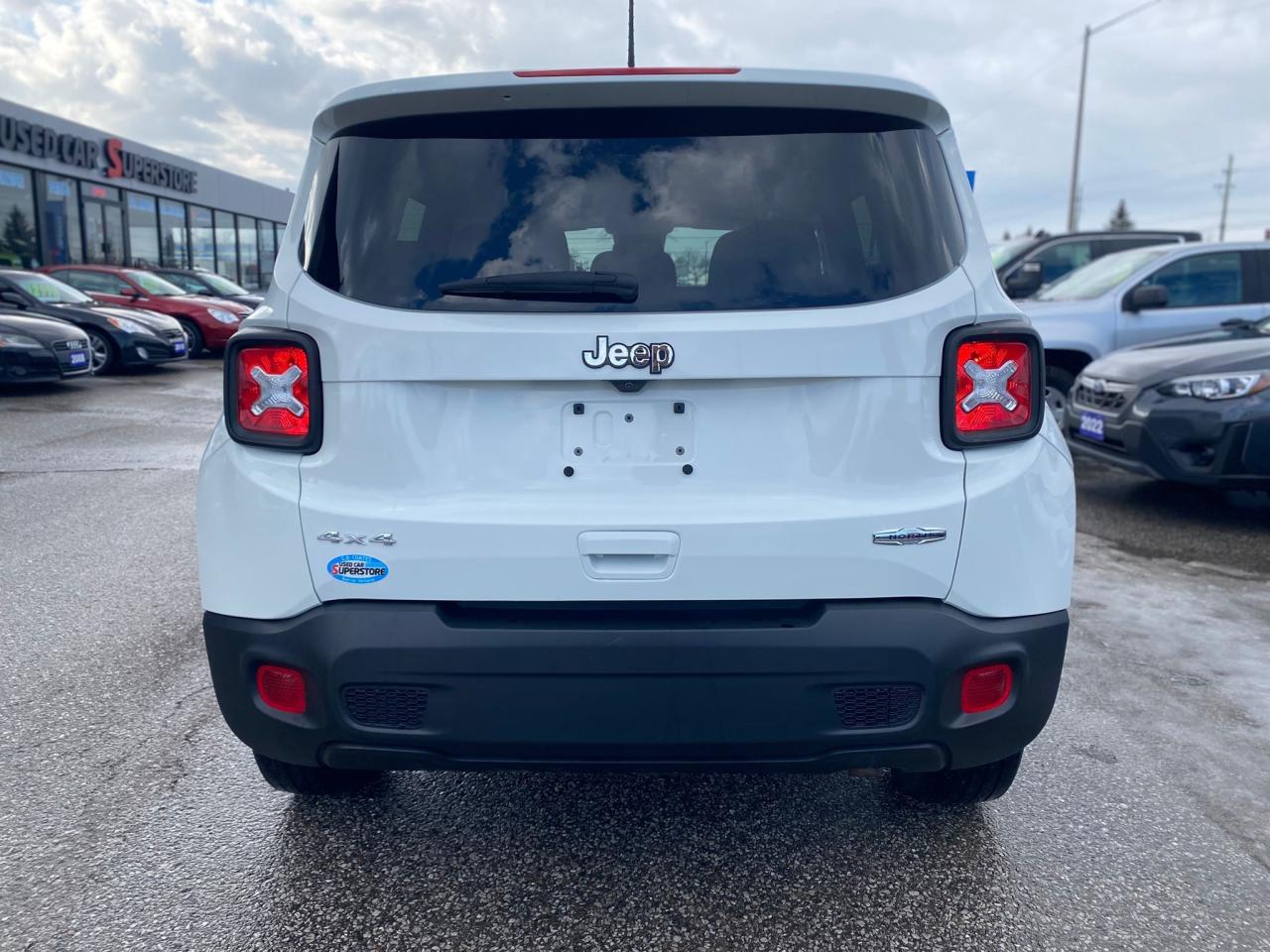 2023 Jeep Renegade North 4x4 ~Nav ~Camera ~Heated Seats ~Bluetooth Photo