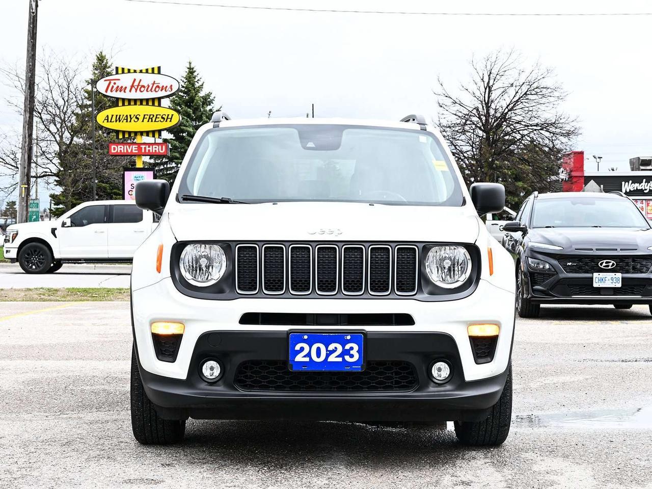 2023 Jeep Renegade North 4x4 ~Nav ~Camera ~Heated Seats ~Bluetooth Photo
