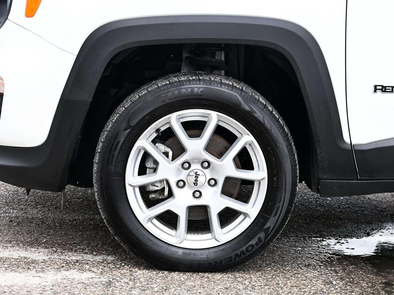 2023 Jeep Renegade North 4x4 ~Nav ~Camera ~Heated Seats ~Bluetooth Photo