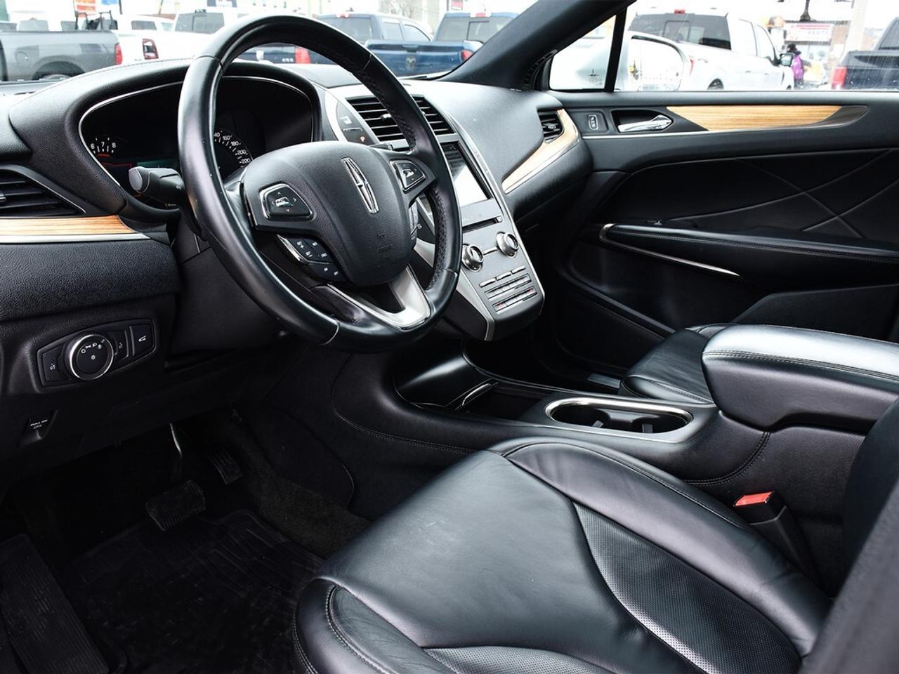 2016 Lincoln MKC Select AWD ~Nav ~Camera ~Monroof ~Heated Leather Photo