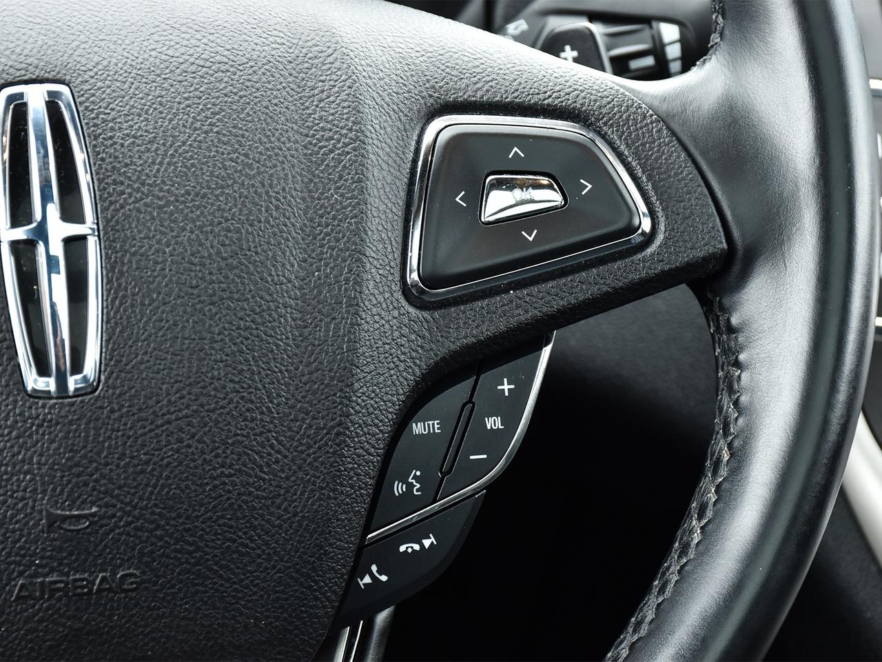 2016 Lincoln MKC Select AWD ~Nav ~Camera ~Monroof ~Heated Leather Photo