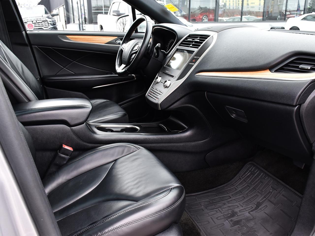2016 Lincoln MKC Select AWD ~Nav ~Camera ~Monroof ~Heated Leather Photo