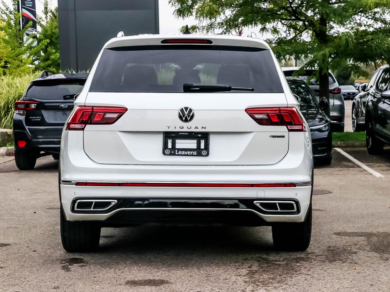 2023 Volkswagen Tiguan HIGHLINE R-LINE 4MOTION Photo4