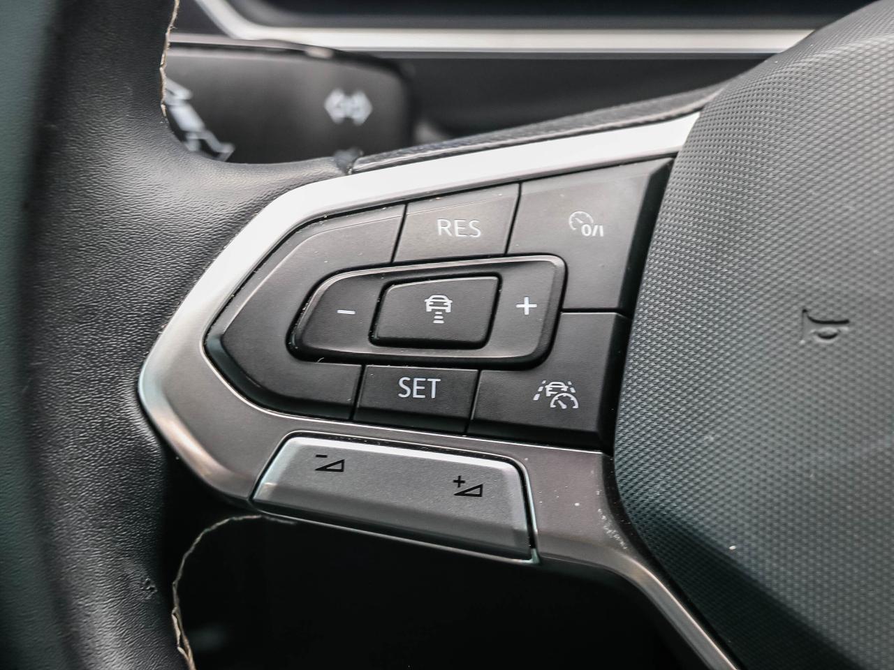 2023 Volkswagen Tiguan HIGHLINE R-LINE 4MOTION Photo