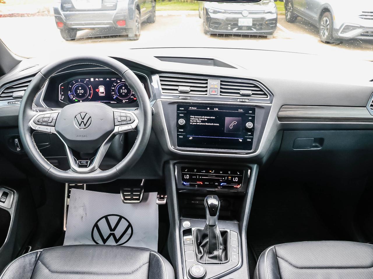 2023 Volkswagen Tiguan HIGHLINE R-LINE 4MOTION Photo