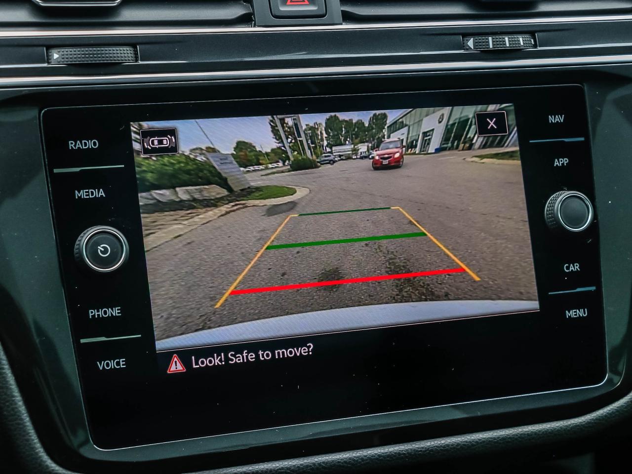 2023 Volkswagen Tiguan HIGHLINE R-LINE 4MOTION Photo