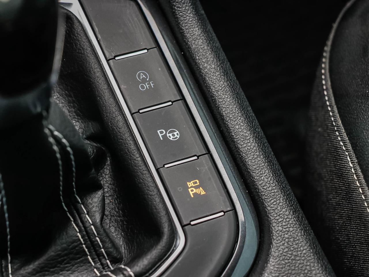 2023 Volkswagen Tiguan HIGHLINE R-LINE 4MOTION Photo