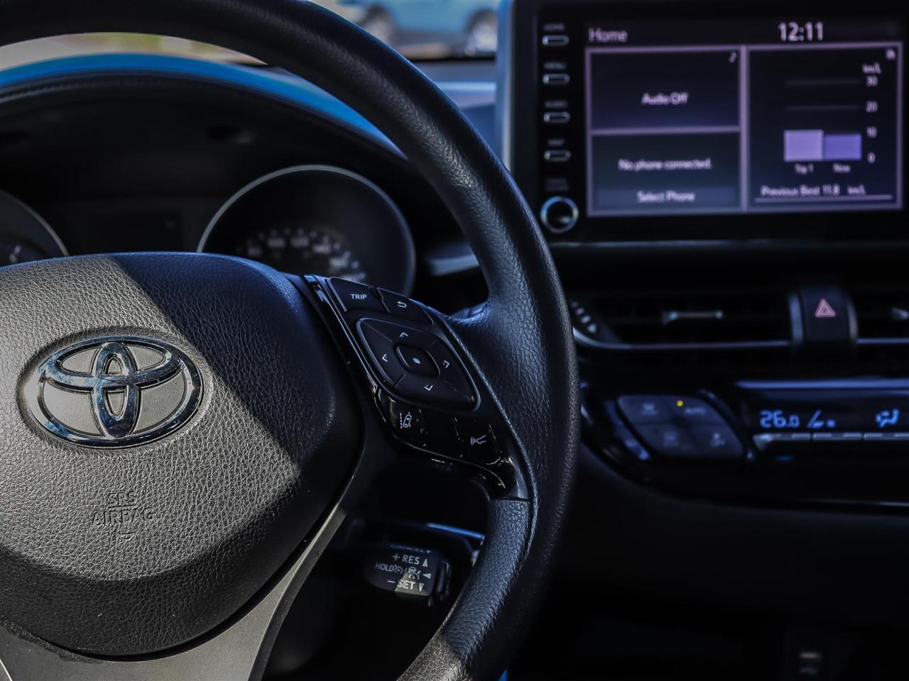 2021 Toyota C-HR XLE PREMIUM  NO ACCIDENT  APPLE CARPLAY  0 DOWN FI Photo